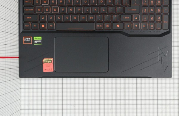 Обзор Acer Nitro V 16: среднего игрового ноутбука с железом топ-уровня