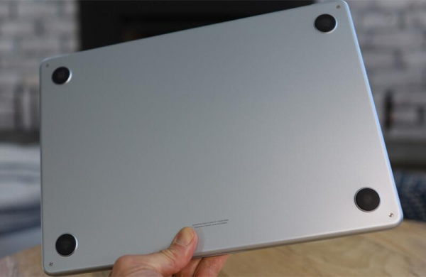 Обзор Apple MacBook Air 13 M4 (2025): лучшего ультрабука с мощным процессором