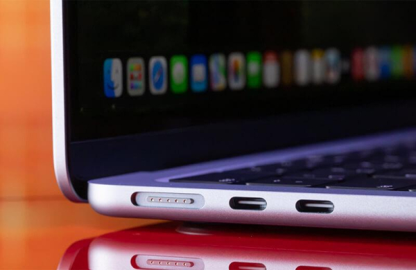 Обзор Apple MacBook Air 13 M4 (2025): лучшего ультрабука с мощным процессором